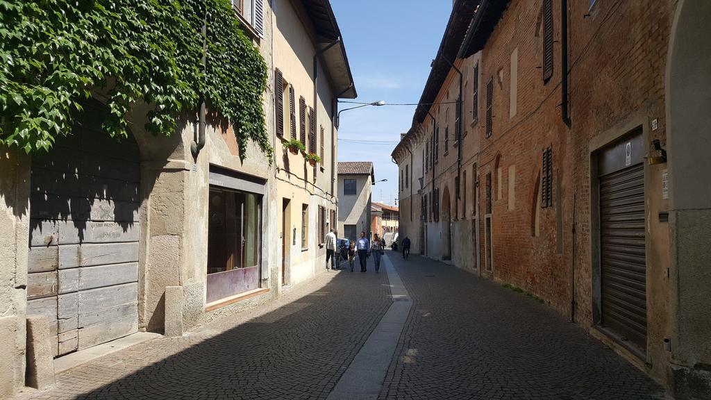 Borgo Archinto Apartment Robecco sul Naviglio ภายนอก รูปภาพ