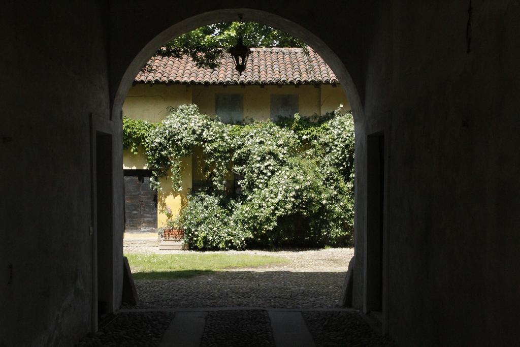 Borgo Archinto Apartment Robecco sul Naviglio ภายนอก รูปภาพ
