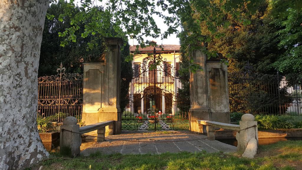 Borgo Archinto Apartment Robecco sul Naviglio ภายนอก รูปภาพ