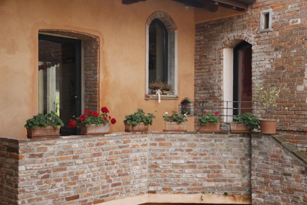 Borgo Archinto Apartment Robecco sul Naviglio ภายนอก รูปภาพ