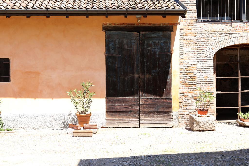 Borgo Archinto Apartment Robecco sul Naviglio ภายนอก รูปภาพ
